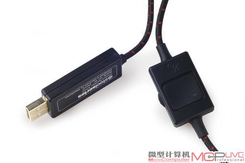 内置USB声卡让《暗黑破坏神Ⅲ》耳麦的使用方便，音质表现更趋稳定。